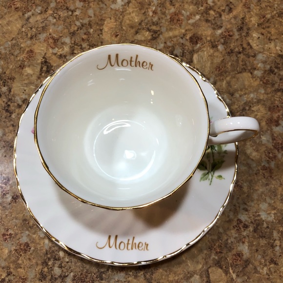 Rare Royal Patrician “Mother” Rose Tea Cup & Saucer Lined In 18 Karat Gold - Picture 8 of 10